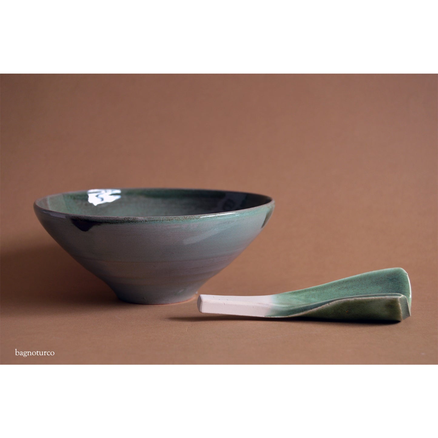 Ceramic set with pine green bowl and spoon